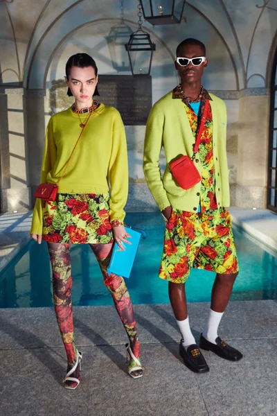 Look 24